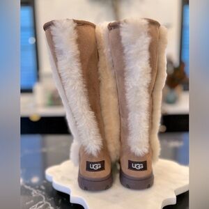 RARE UGG Sunburst Tall Boot, Chestnut, Size 6